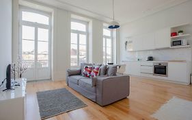 Downtown Spacious Studio